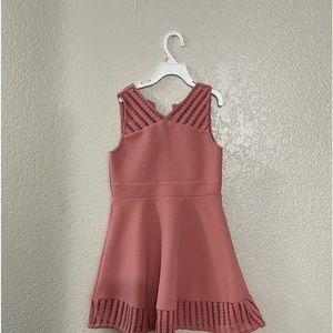 Slightly used, size 6 dress, dusty rose color